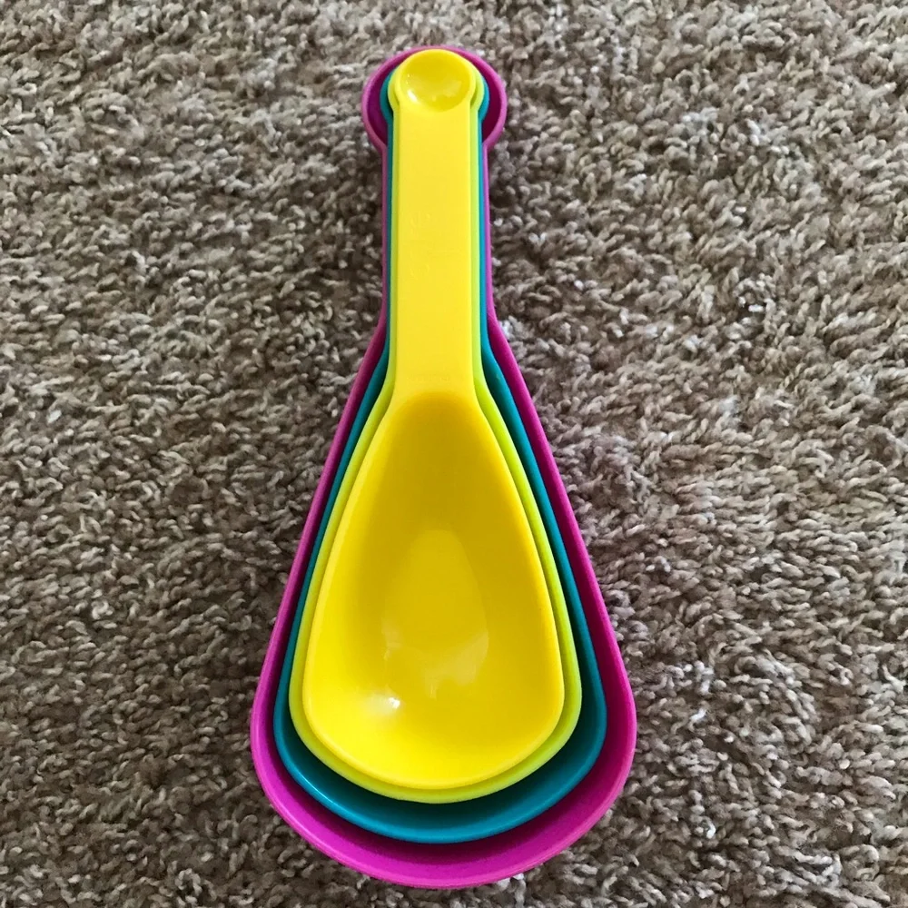 Pink, Blue, Yellow, and Green Plastic Measuring Cups and Spoons - Picture 2 of 2